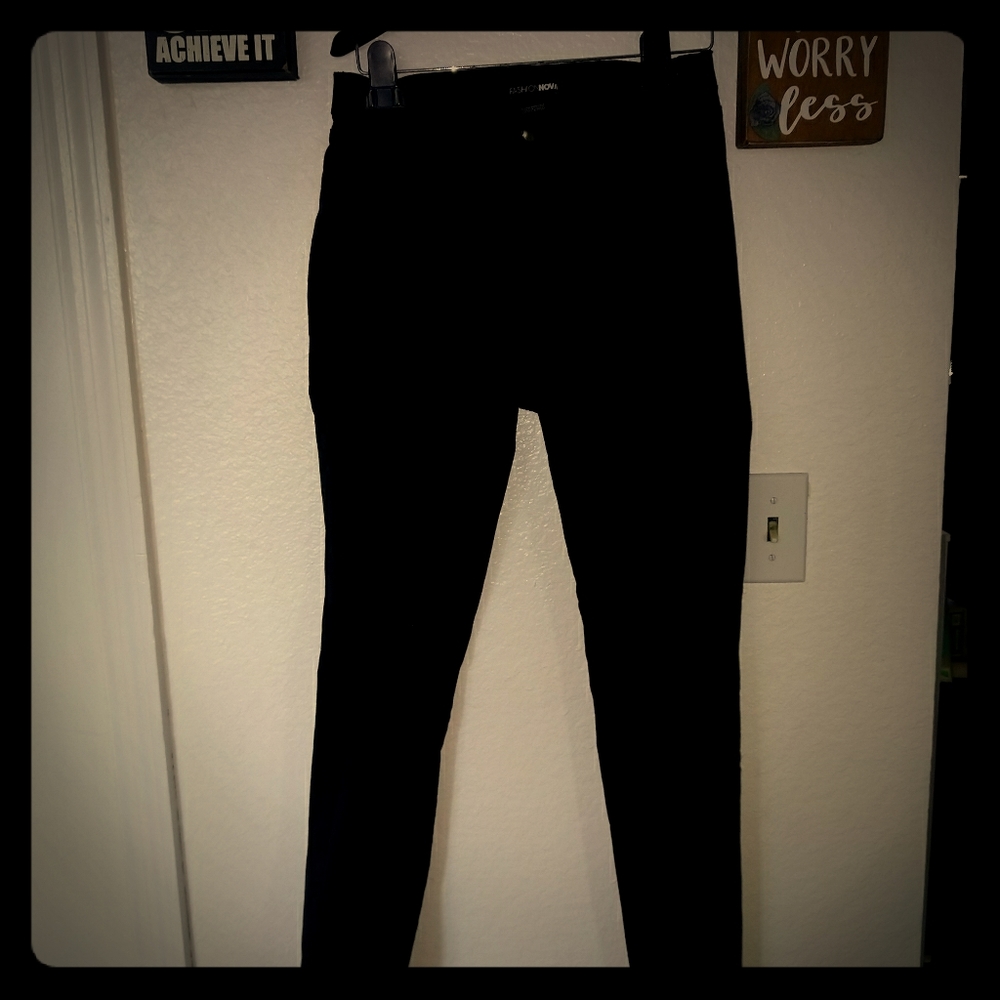Black distressed jeans